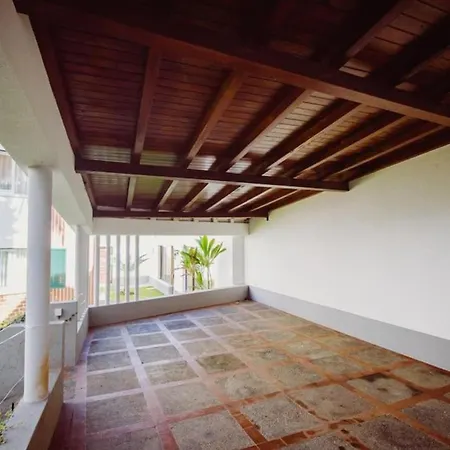 Luis Mendes Tatil Evi *
